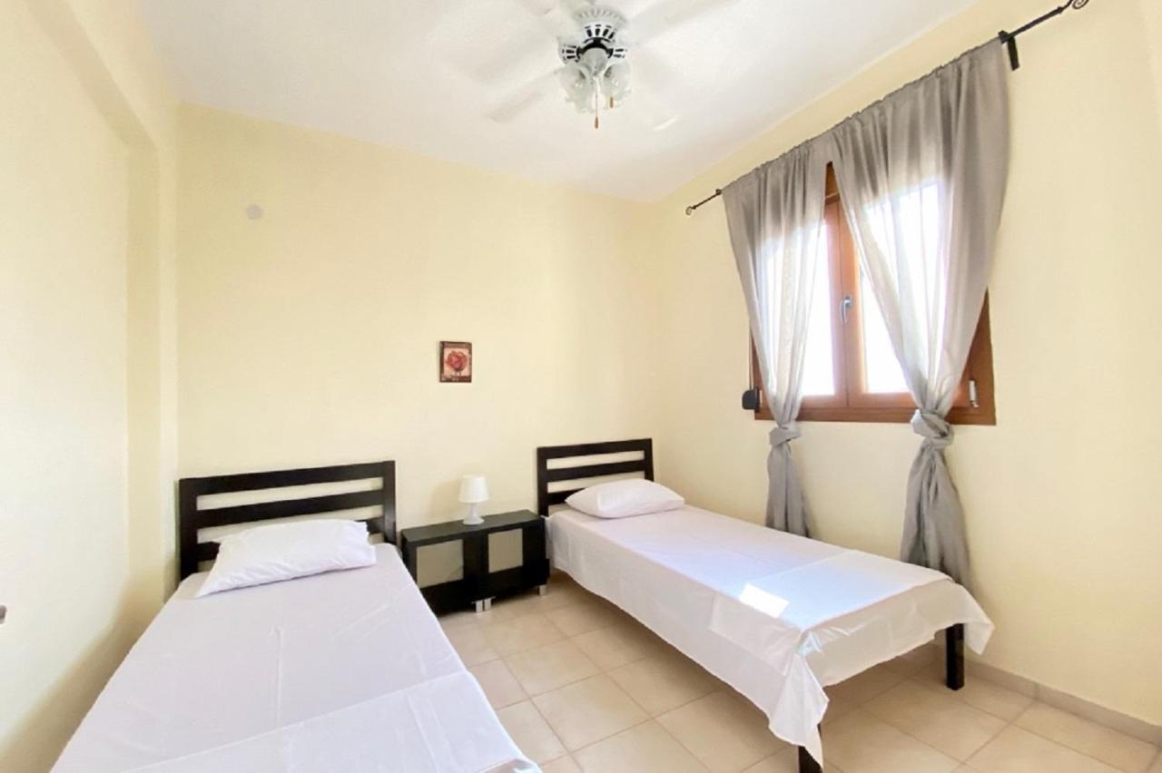 Vladi Guest House Gerakini Sithonia Ngoại thất bức ảnh